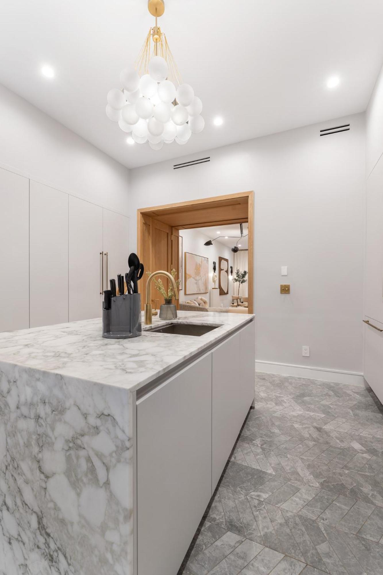 Multi Million Dollar Modern Triplex Apartment *