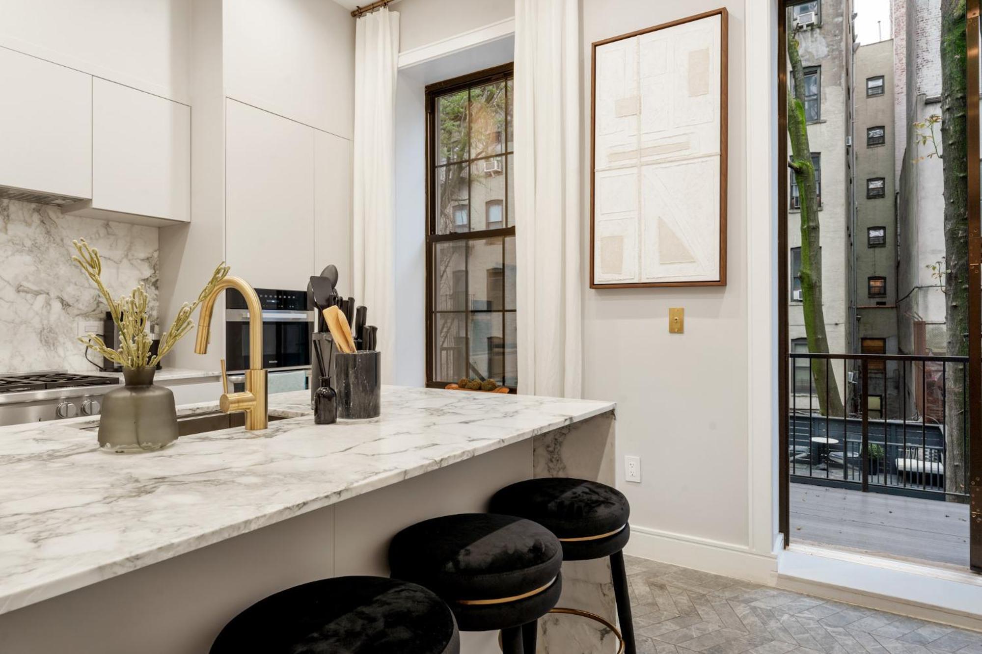 Apartment Multi Million Dollar Modern Triplex
