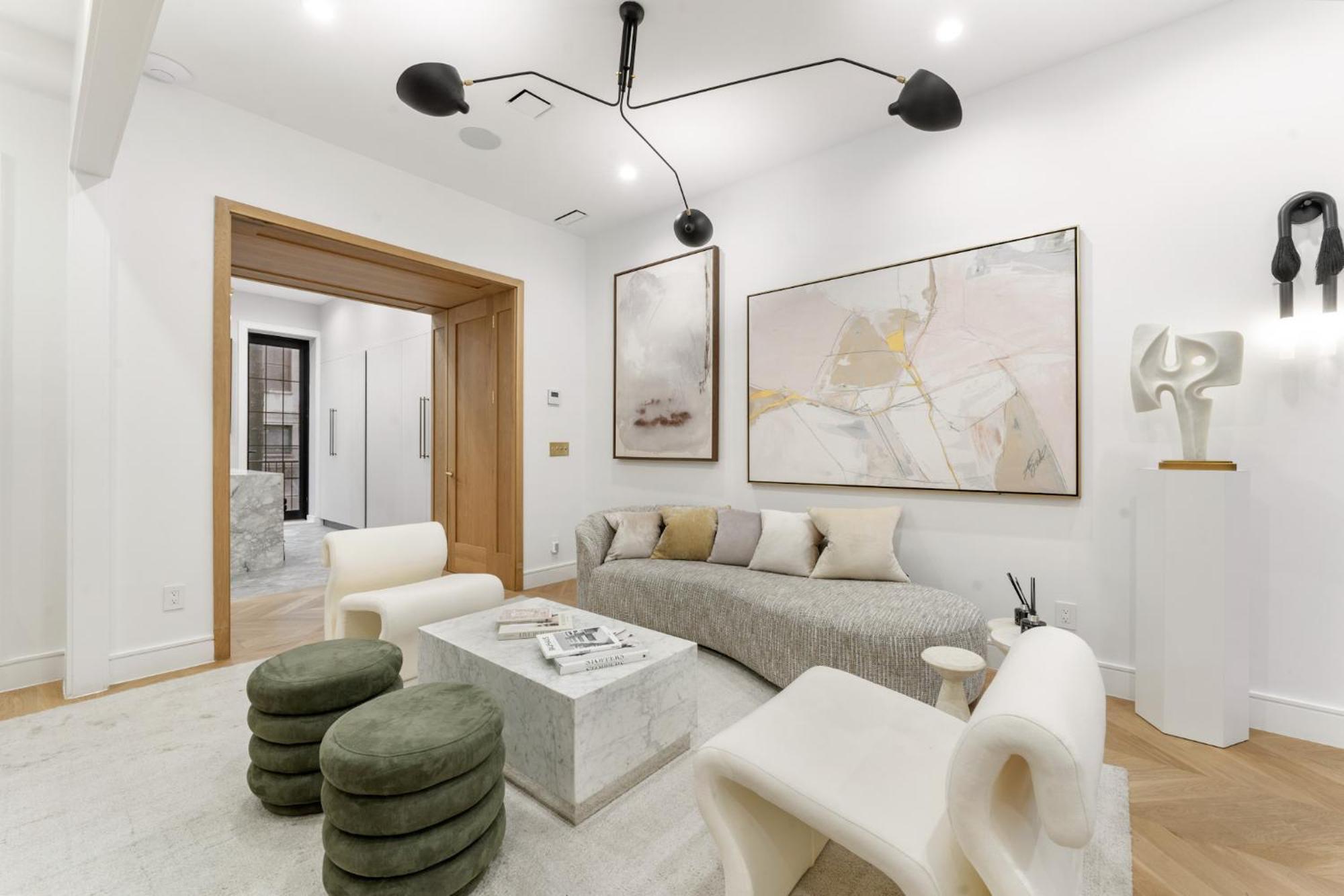 Apartment Multi Million Dollar Modern Triplex *