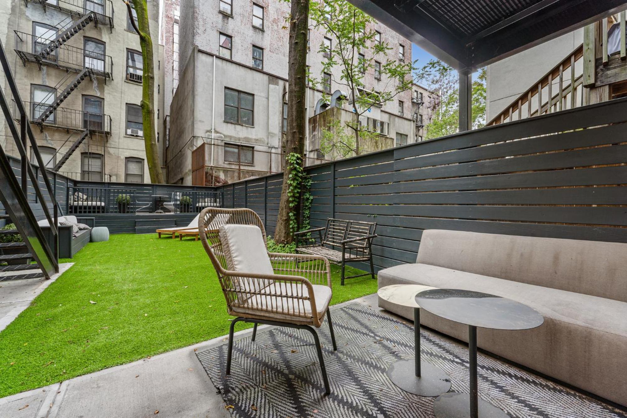 Apartment Multi Million Dollar Modern Triplex *