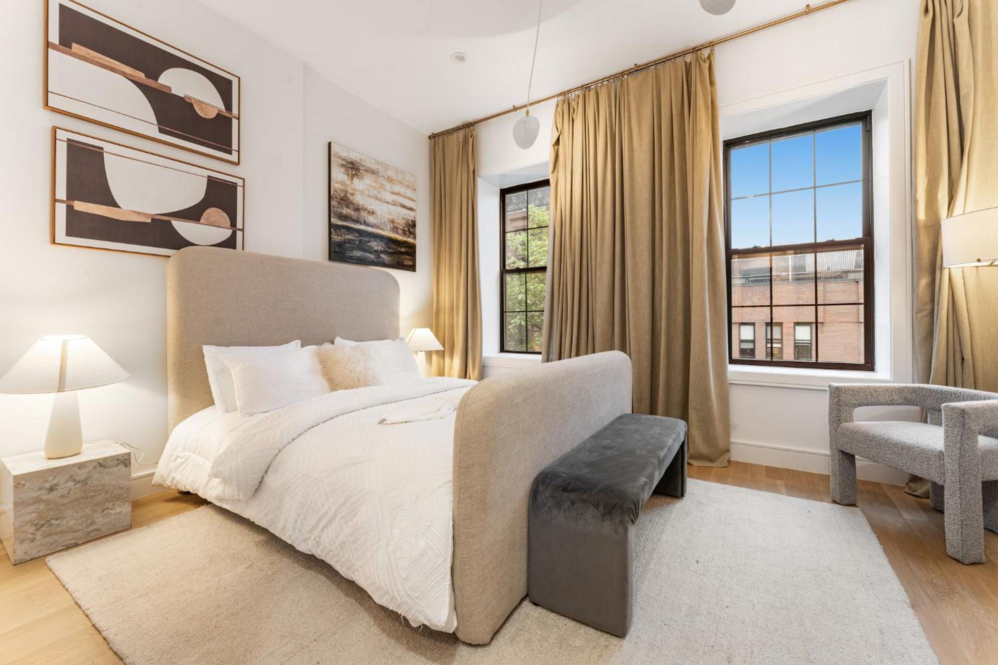 Apartment Multi Million Dollar Modern Triplex *